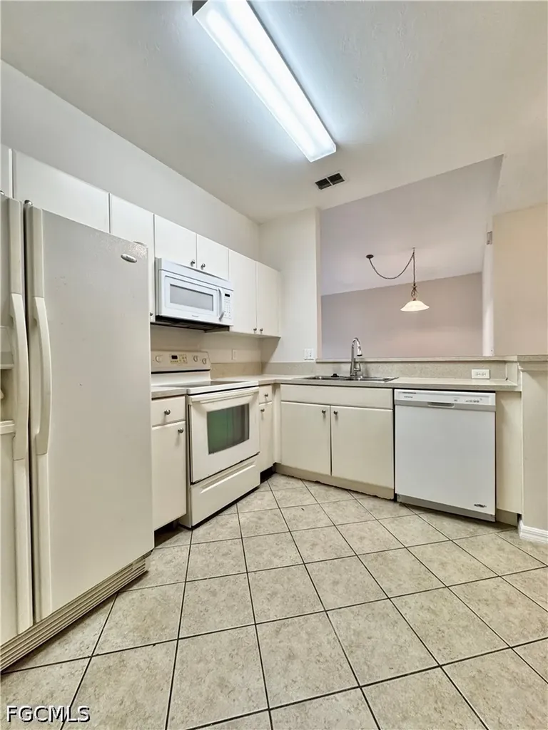 4128 Bellasol Circle Fort Myers FL 33916