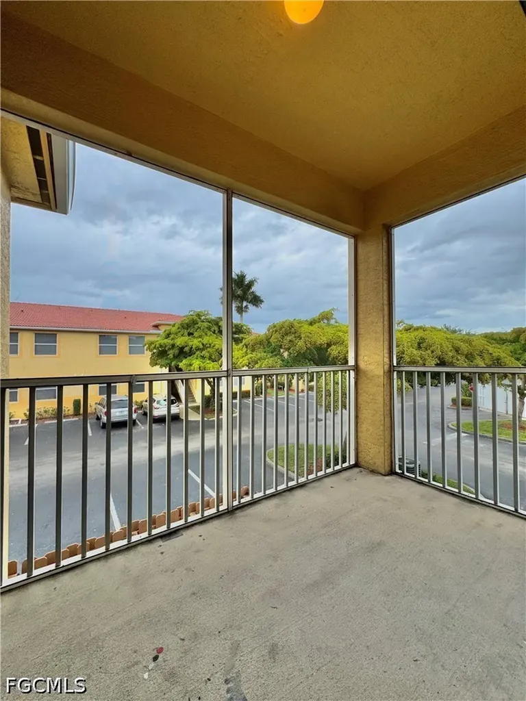 4128 Bellasol Circle Fort Myers FL 33916