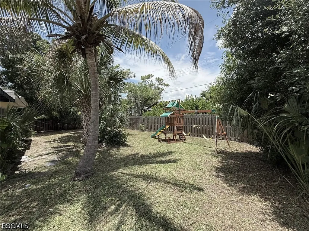 3941 Maxine Street Fort Myers FL 33901