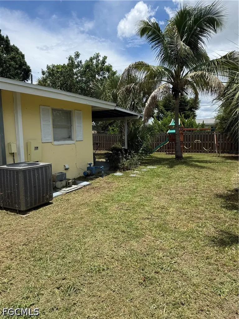 3941 Maxine Street Fort Myers FL 33901