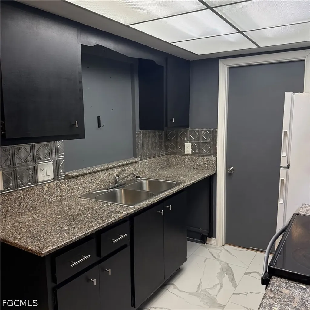3941 Maxine Street Fort Myers FL 33901