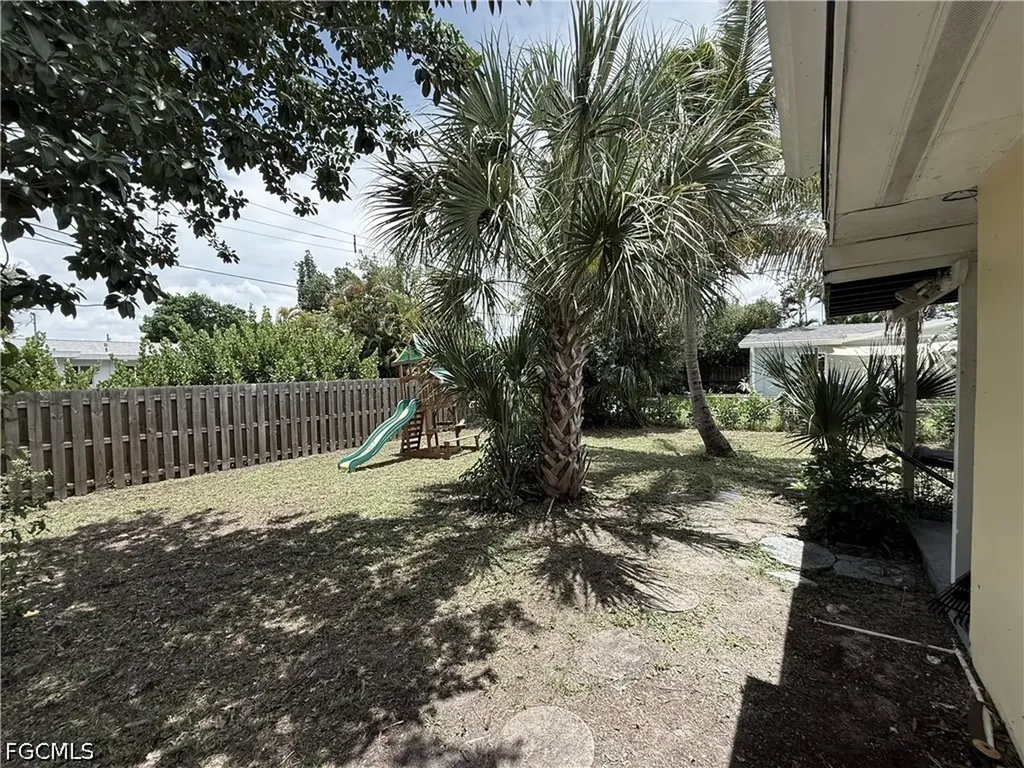 3941 Maxine Street Fort Myers FL 33901