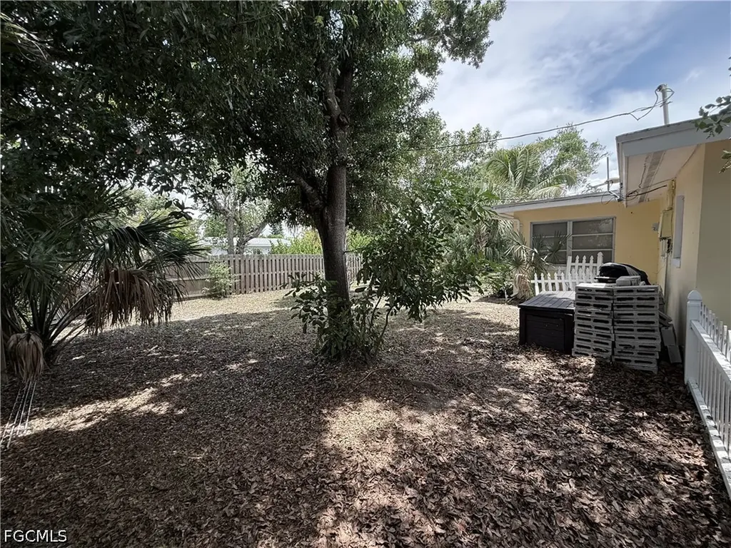 3941 Maxine Street Fort Myers FL 33901
