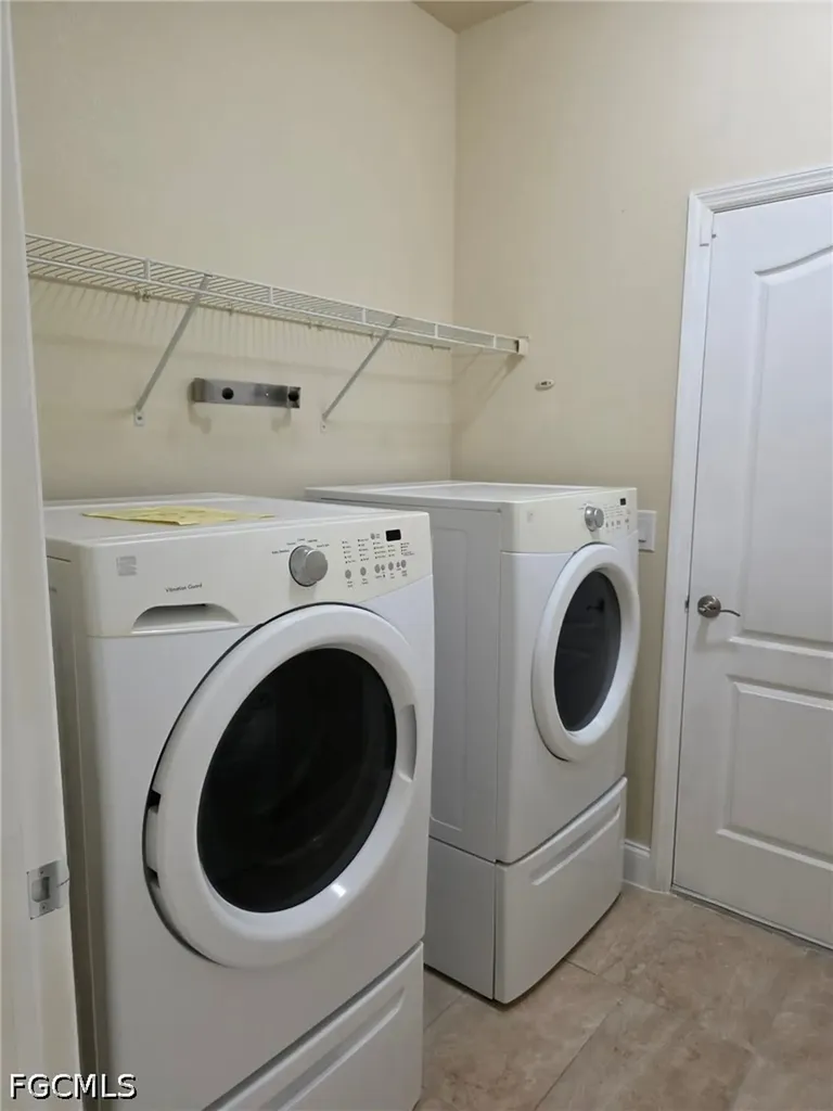 2778 Via Piazza Loop Fort Myers FL 33905