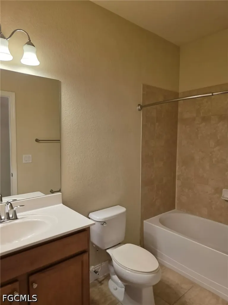 2778 Via Piazza Loop Fort Myers FL 33905