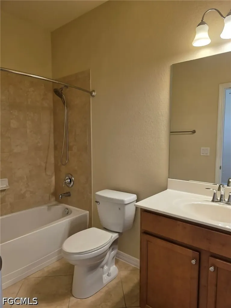 2778 Via Piazza Loop Fort Myers FL 33905