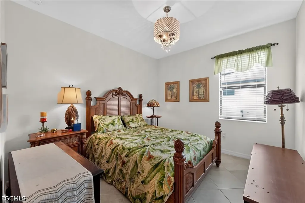 3335 Menores Way Fort Myers FL 33905