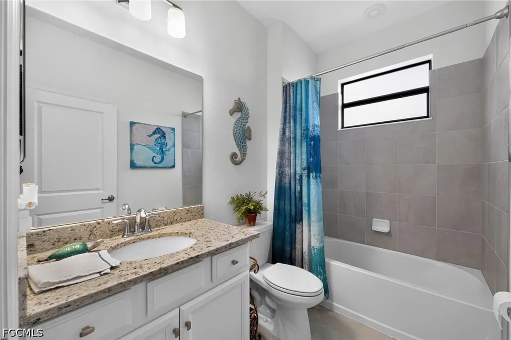 3335 Menores Way Fort Myers FL 33905