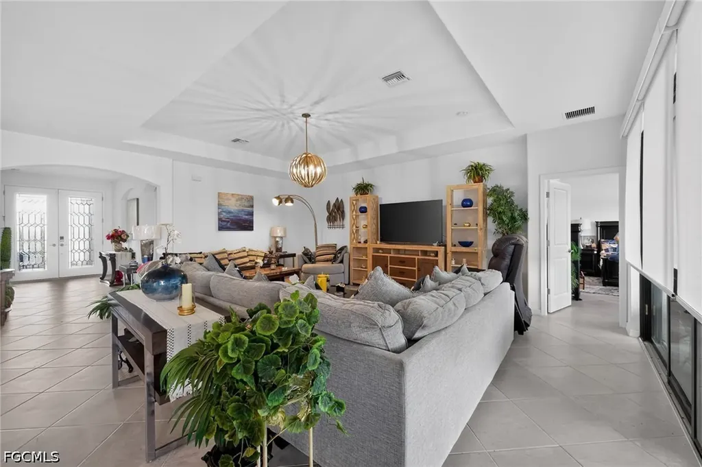 3335 Menores Way Fort Myers FL 33905