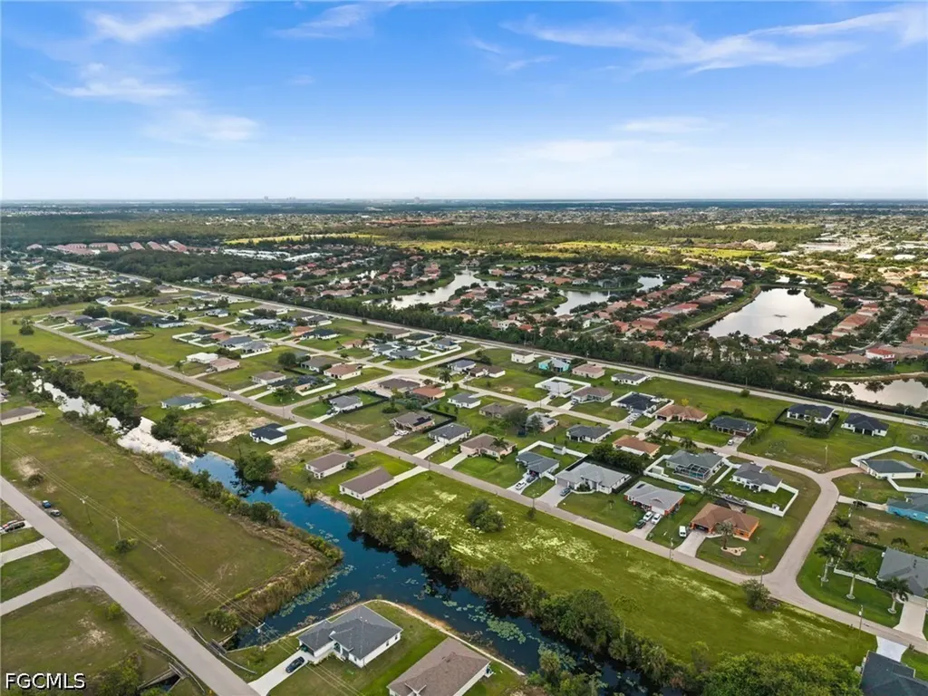 907 NE 32nd Terrace Cape Coral FL 33909