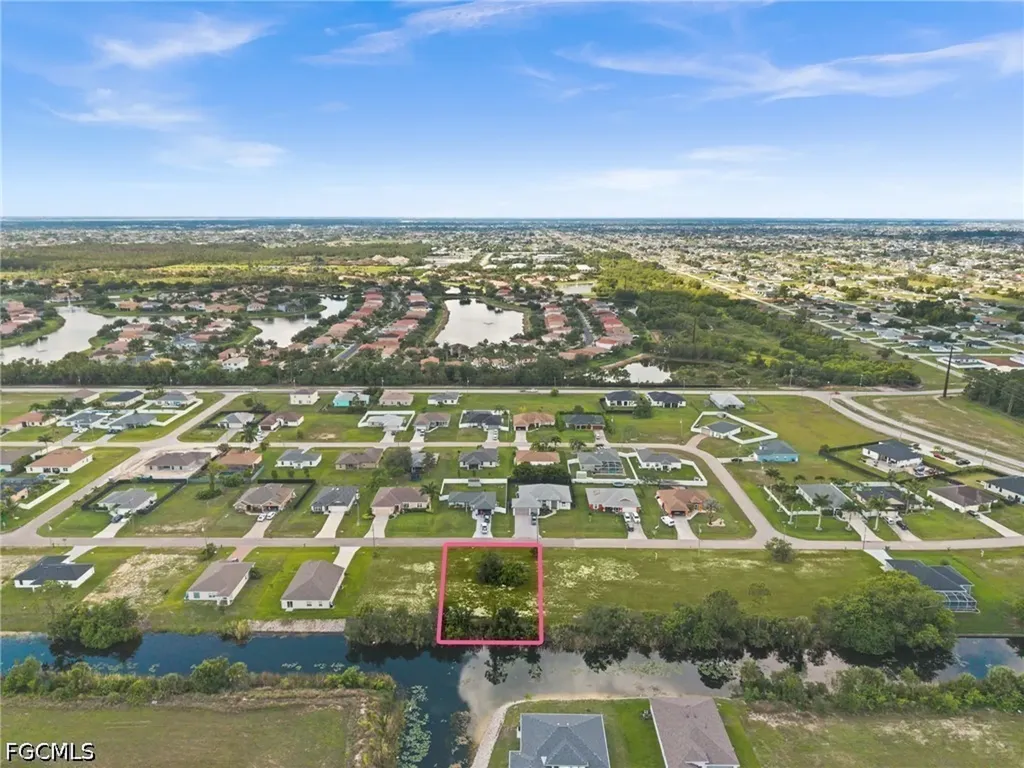 907 NE 32nd Terrace Cape Coral FL 33909
