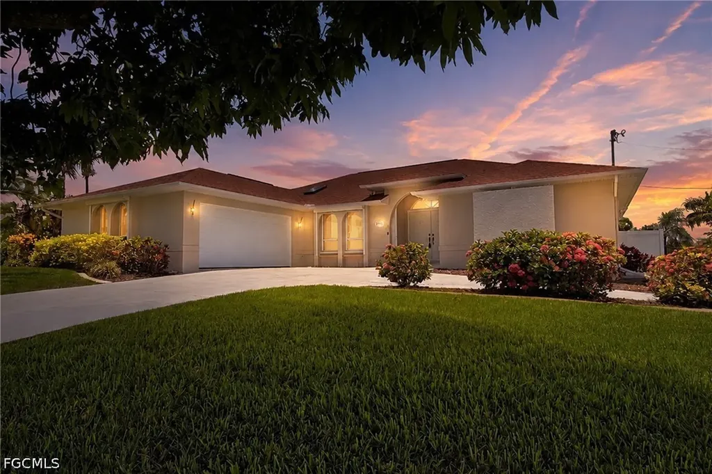 2223 SE 10th Lane Cape Coral FL 33990