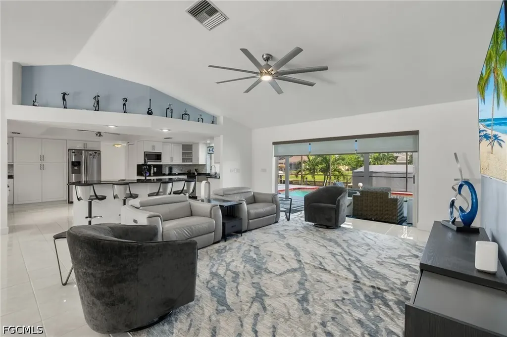 2223 SE 10th Lane Cape Coral FL 33990