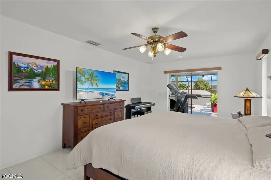 2223 SE 10th Lane Cape Coral FL 33990