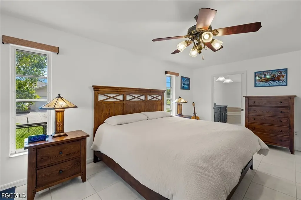 2223 SE 10th Lane Cape Coral FL 33990