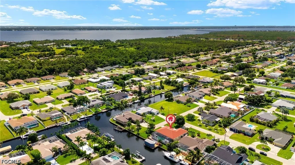 2223 SE 10th Lane Cape Coral FL 33990