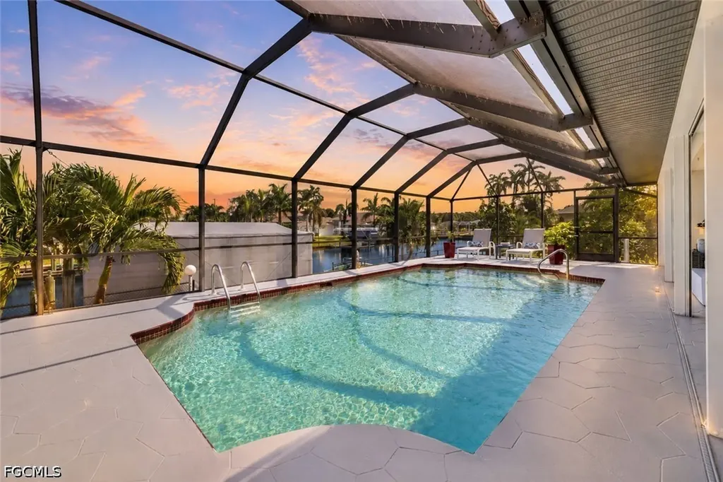 2223 SE 10th Lane Cape Coral FL 33990