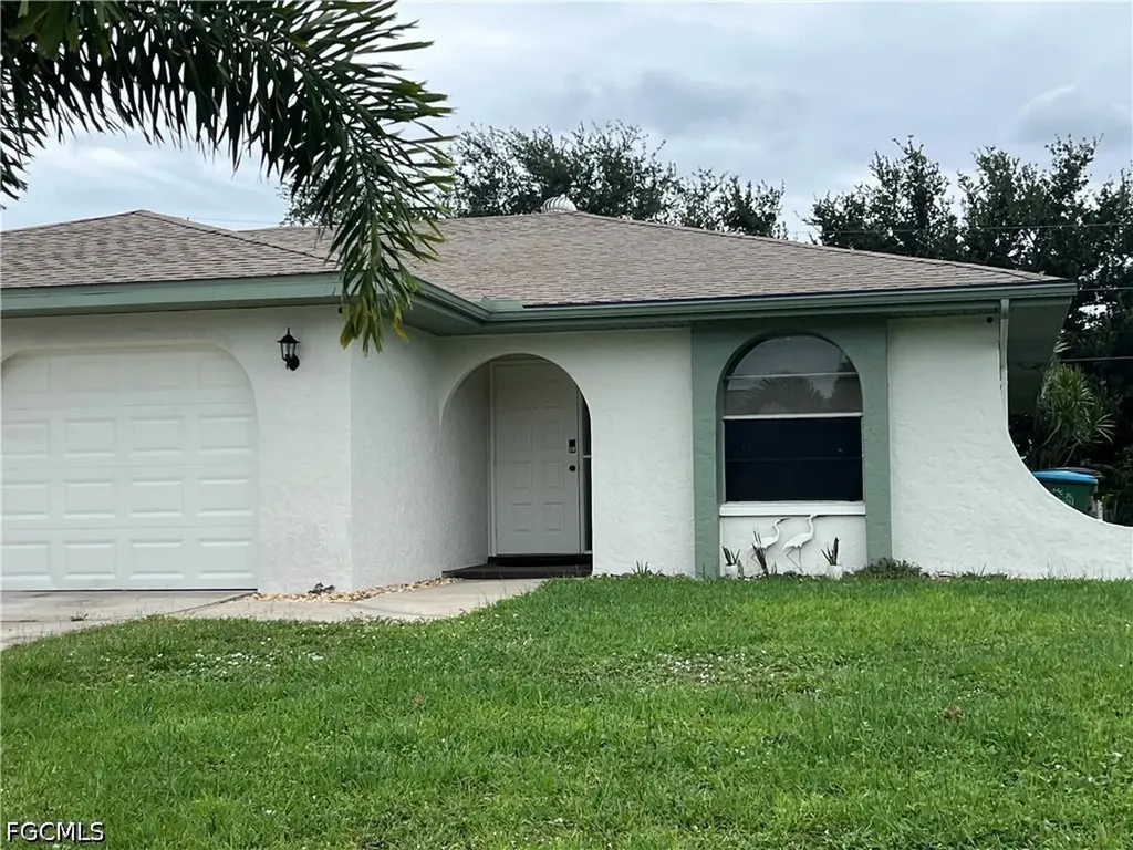 919 SE 14th Street Cape Coral FL 33990