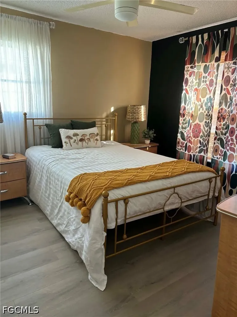 919 SE 14th Street Cape Coral FL 33990