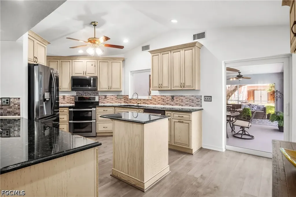 320 Georgia Avenue Fort Myers FL 33905