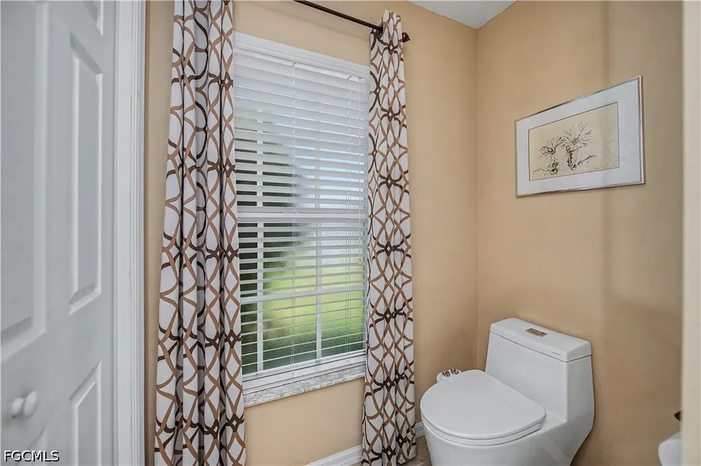 905 NE 17th Street Cape Coral FL 33909