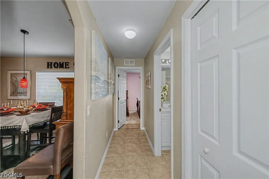 905 NE 17th Street Cape Coral FL 33909