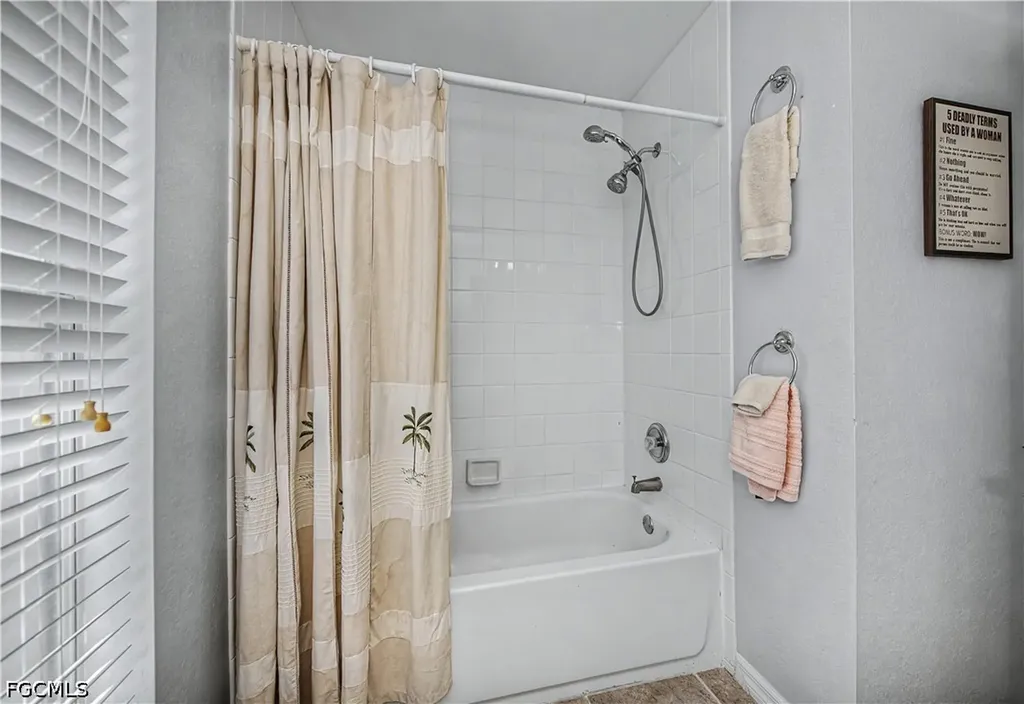 905 NE 17th Street Cape Coral FL 33909