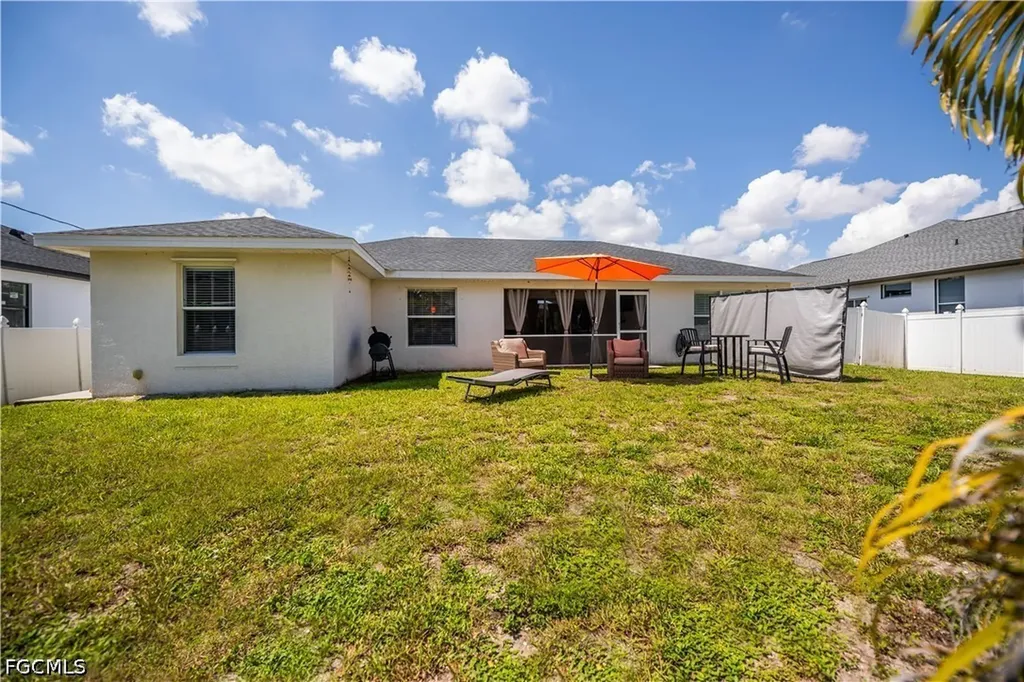 905 NE 17th Street Cape Coral FL 33909