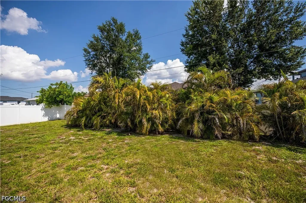 905 NE 17th Street Cape Coral FL 33909