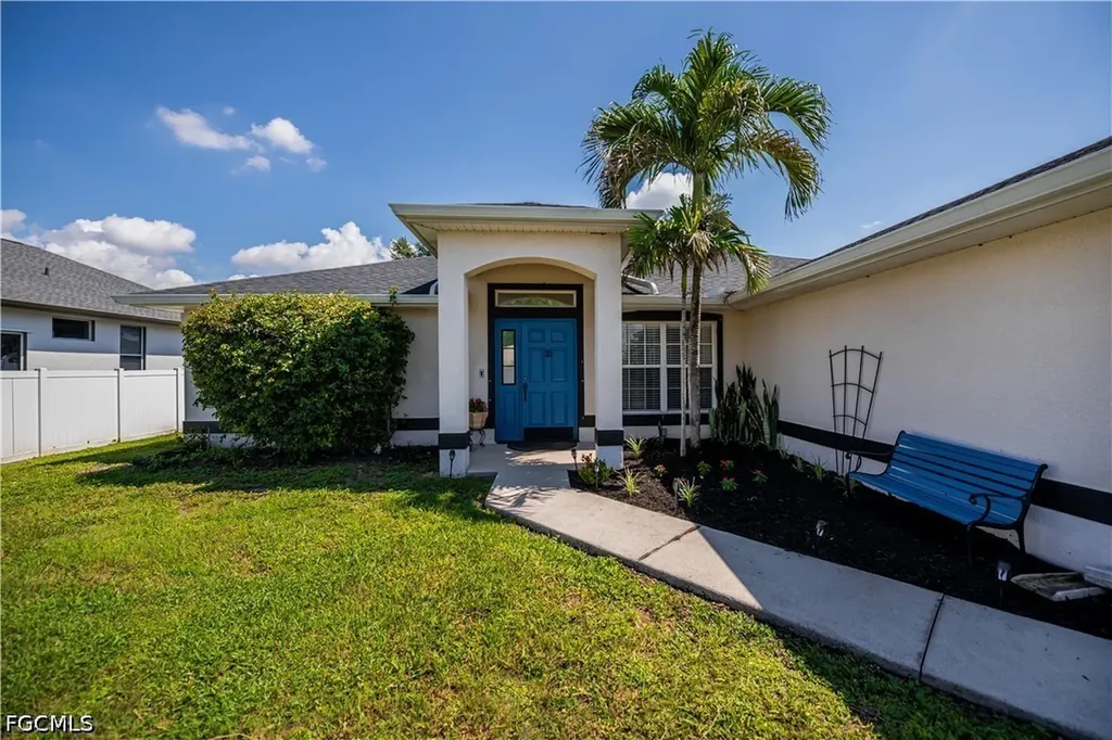 905 NE 17th Street Cape Coral FL 33909