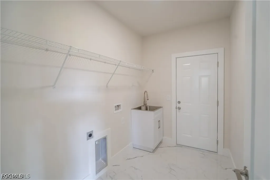 3728 9th Street W Lehigh Acres FL 33971