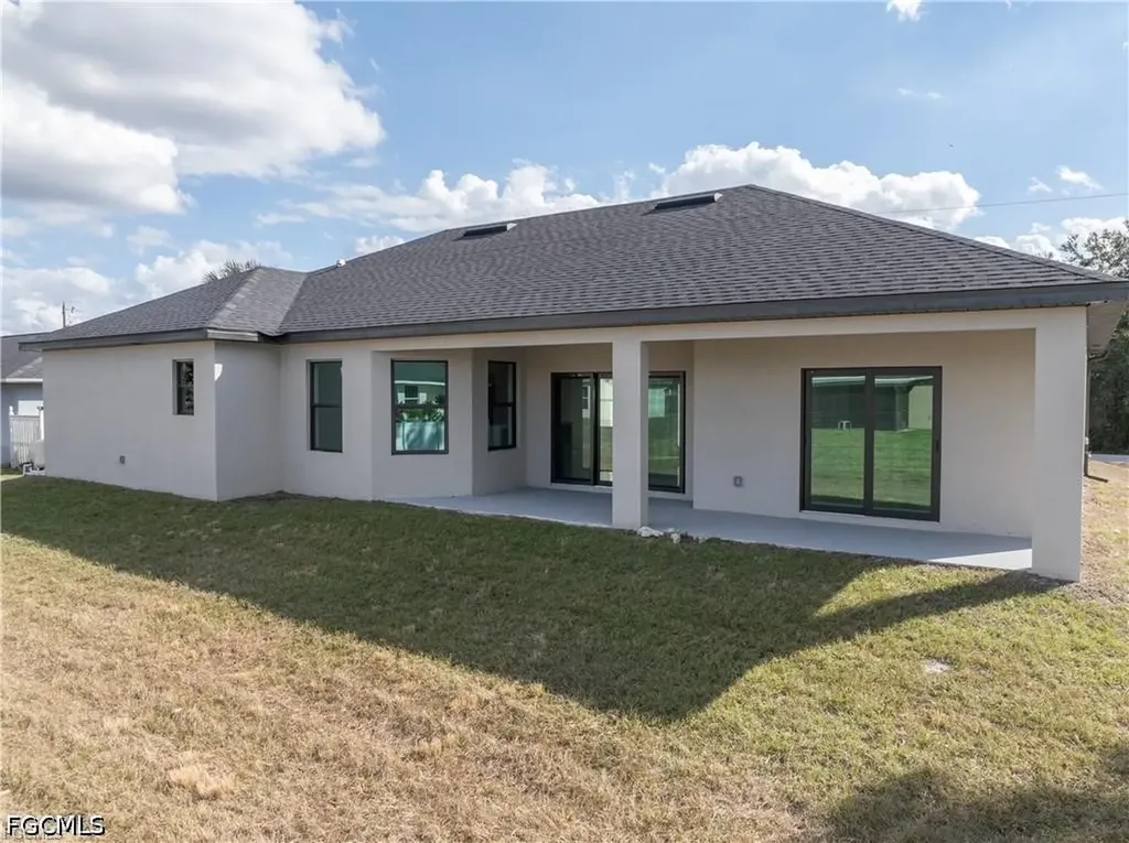 3728 9th Street W Lehigh Acres FL 33971