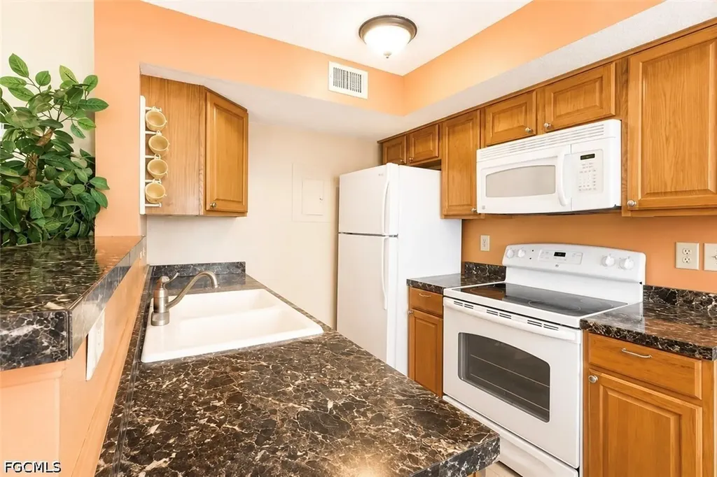12591 Equestrian Circle Fort Myers FL 33907
