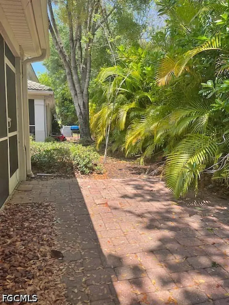 8155 Pacific Beach Drive Fort Myers FL 33966