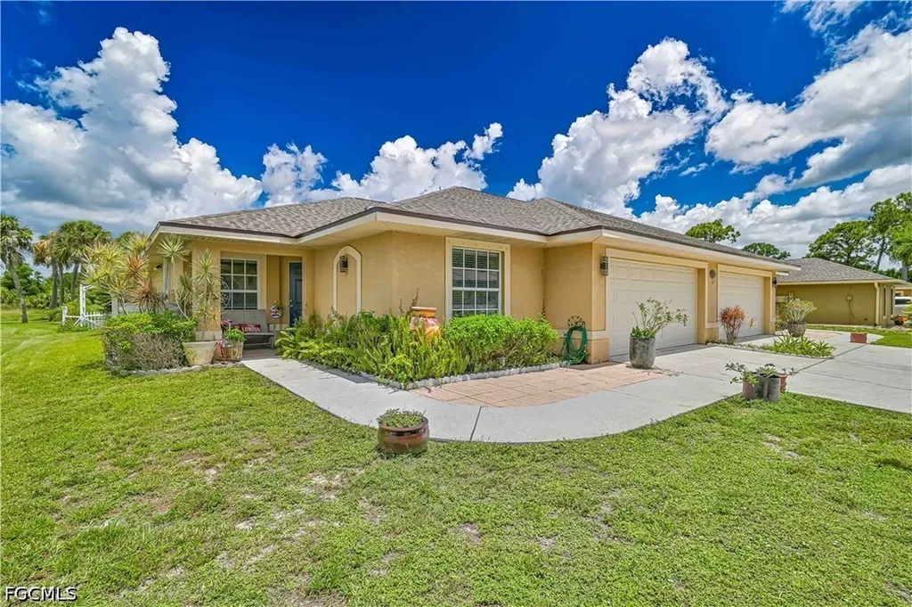 5887 Littlestone Court North Fort Myers FL 33903