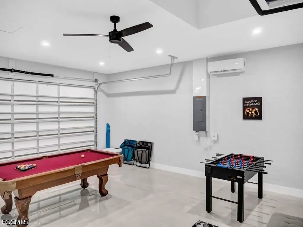 1002 NE 2nd Place Cape Coral FL 33909