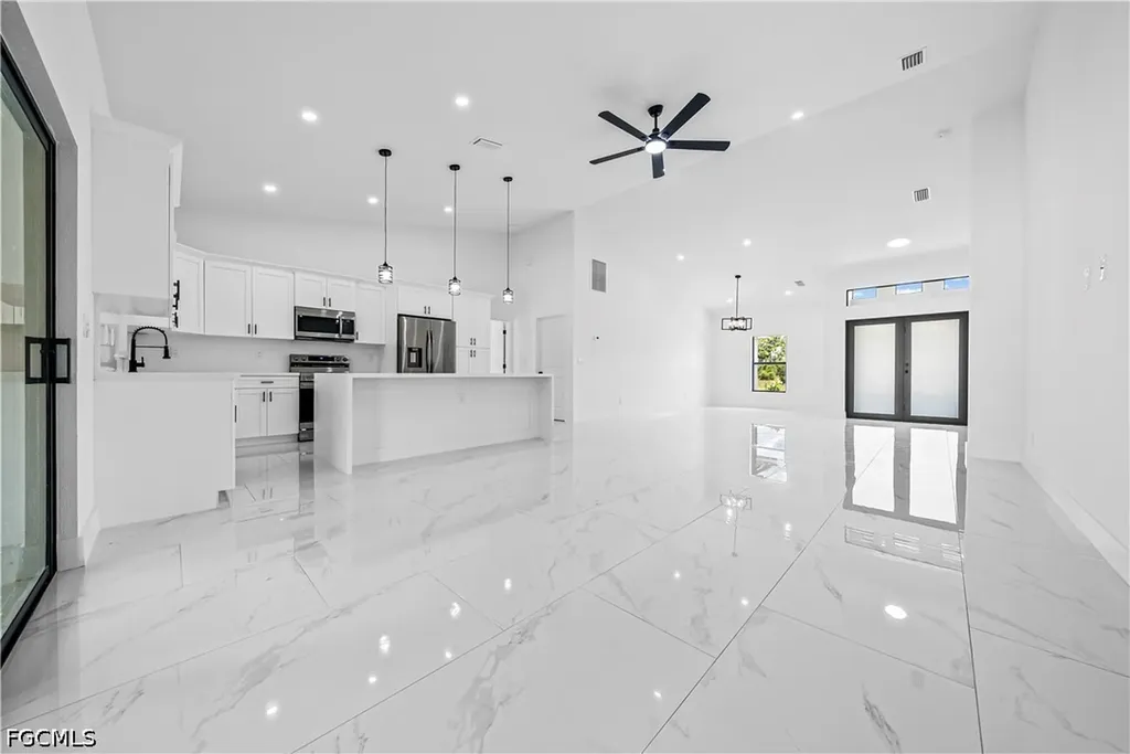 7870 19th Place Labelle FL 33935