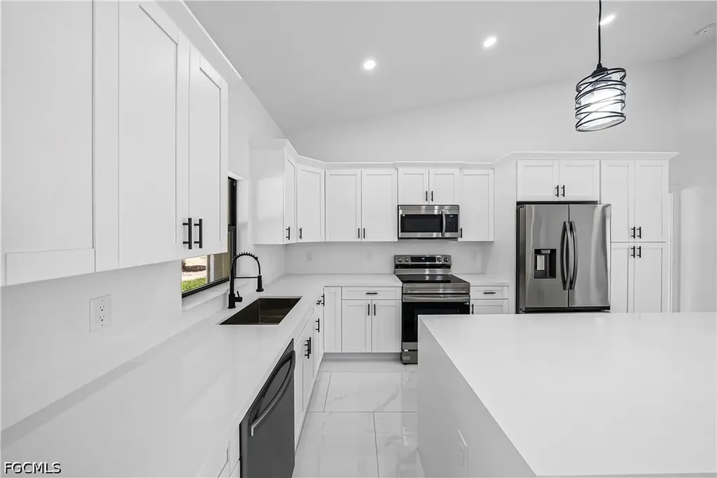 7870 19th Place Labelle FL 33935
