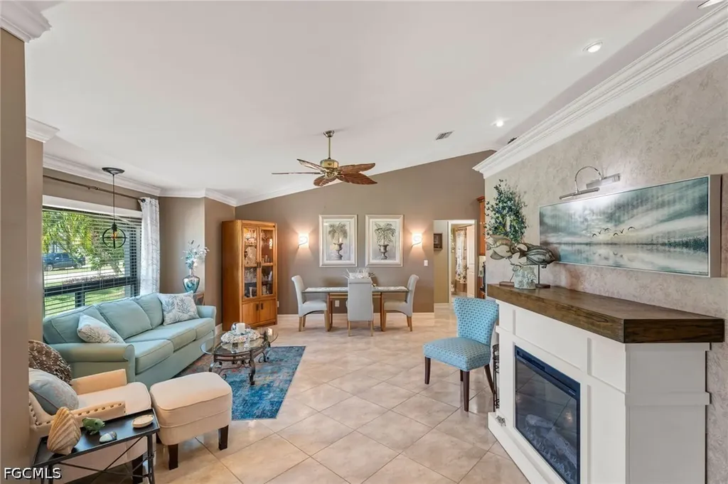 2721 Gleason Parkway Cape Coral FL 33914