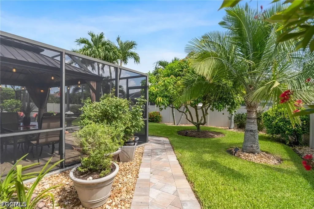 2721 Gleason Parkway Cape Coral FL 33914