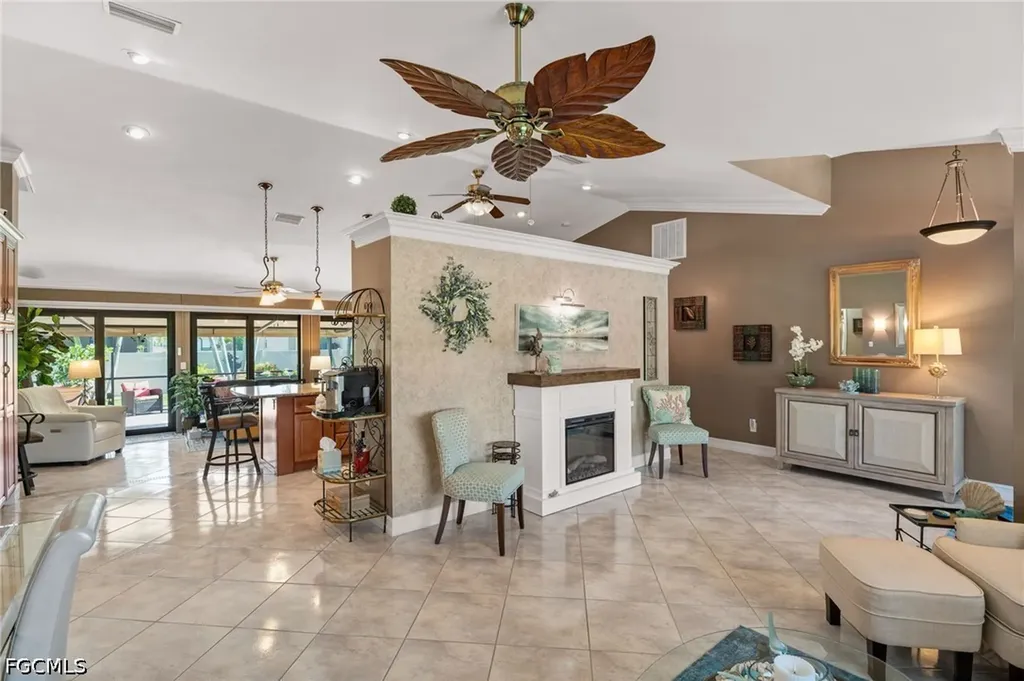 2721 Gleason Parkway Cape Coral FL 33914