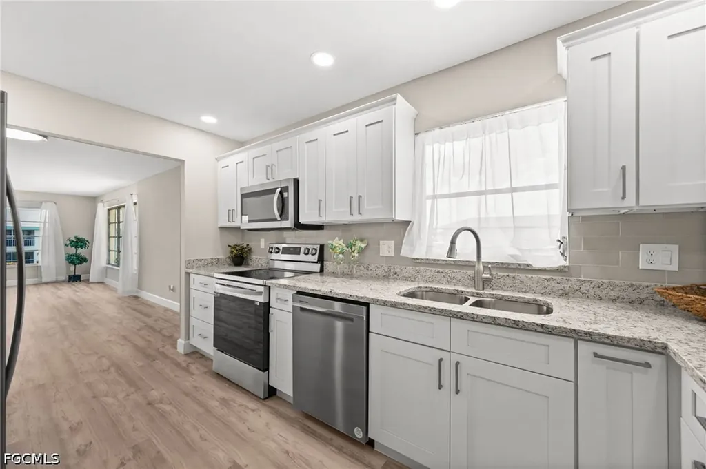 1345 SE 40th Terrace Cape Coral FL 33904