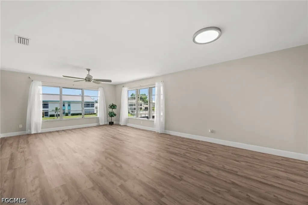1345 SE 40th Terrace Cape Coral FL 33904