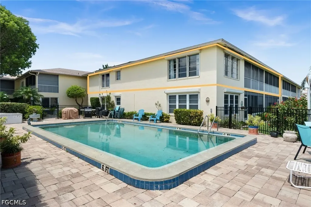 1345 SE 40th Terrace Cape Coral FL 33904