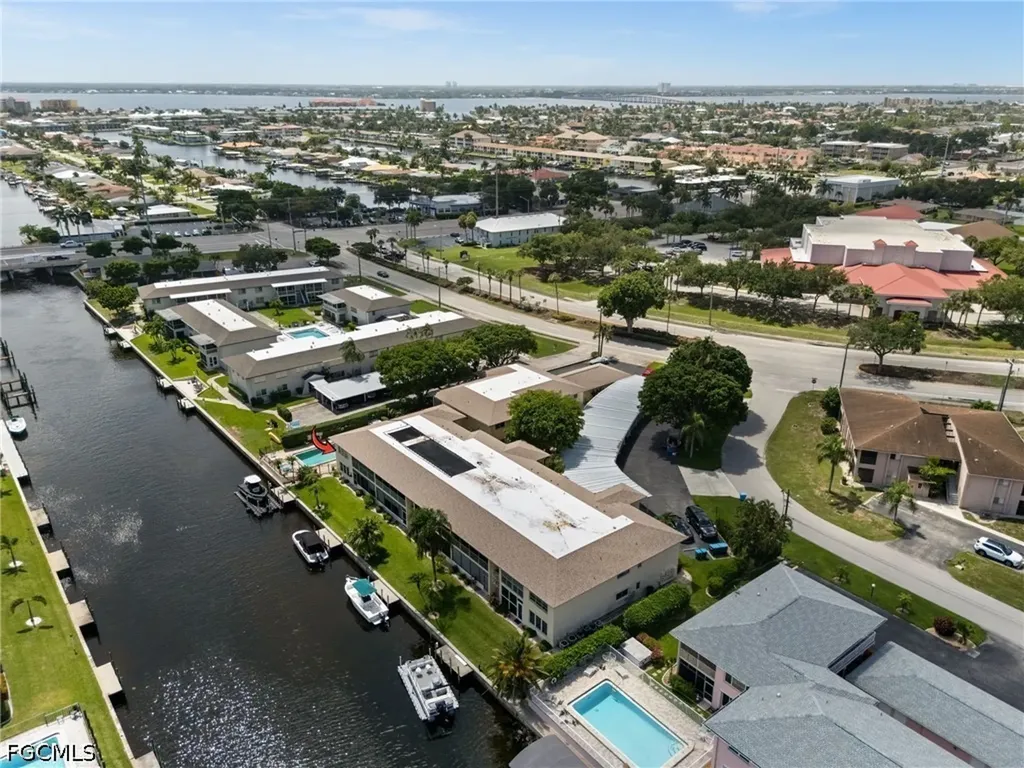1345 SE 40th Terrace Cape Coral FL 33904