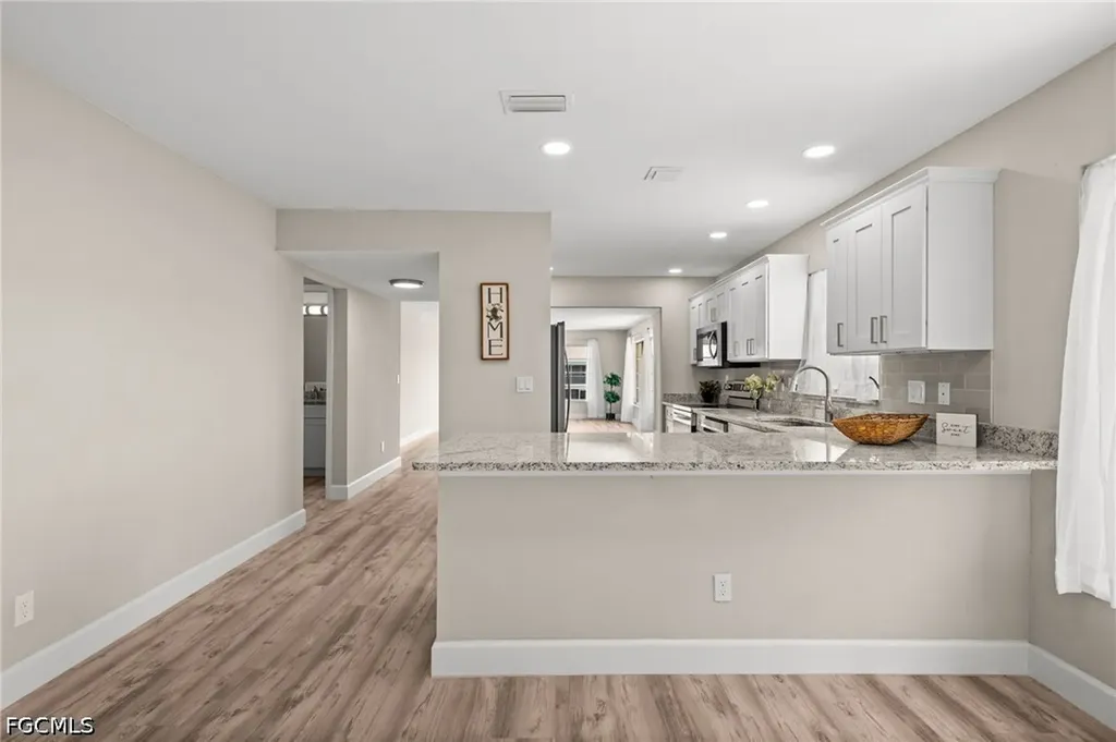1345 SE 40th Terrace Cape Coral FL 33904