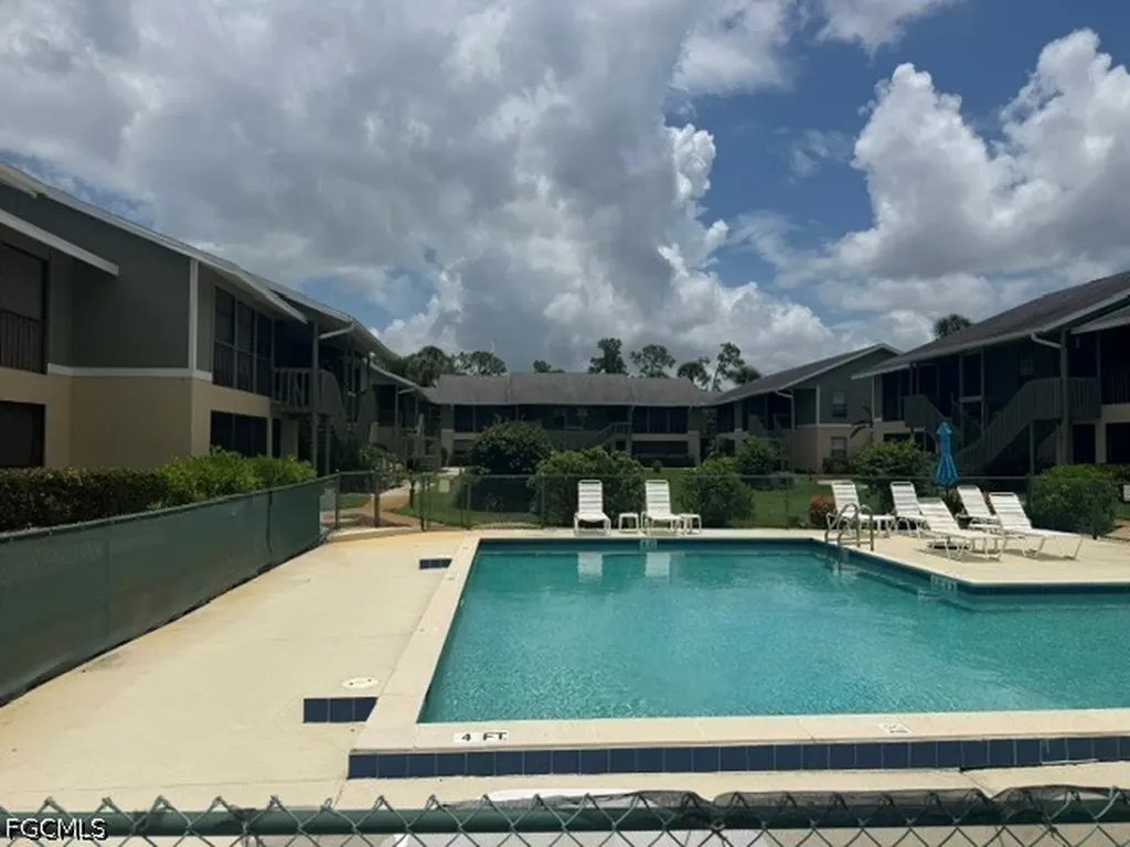 5501 Rattlesnake Hamm Road Naples FL 34113