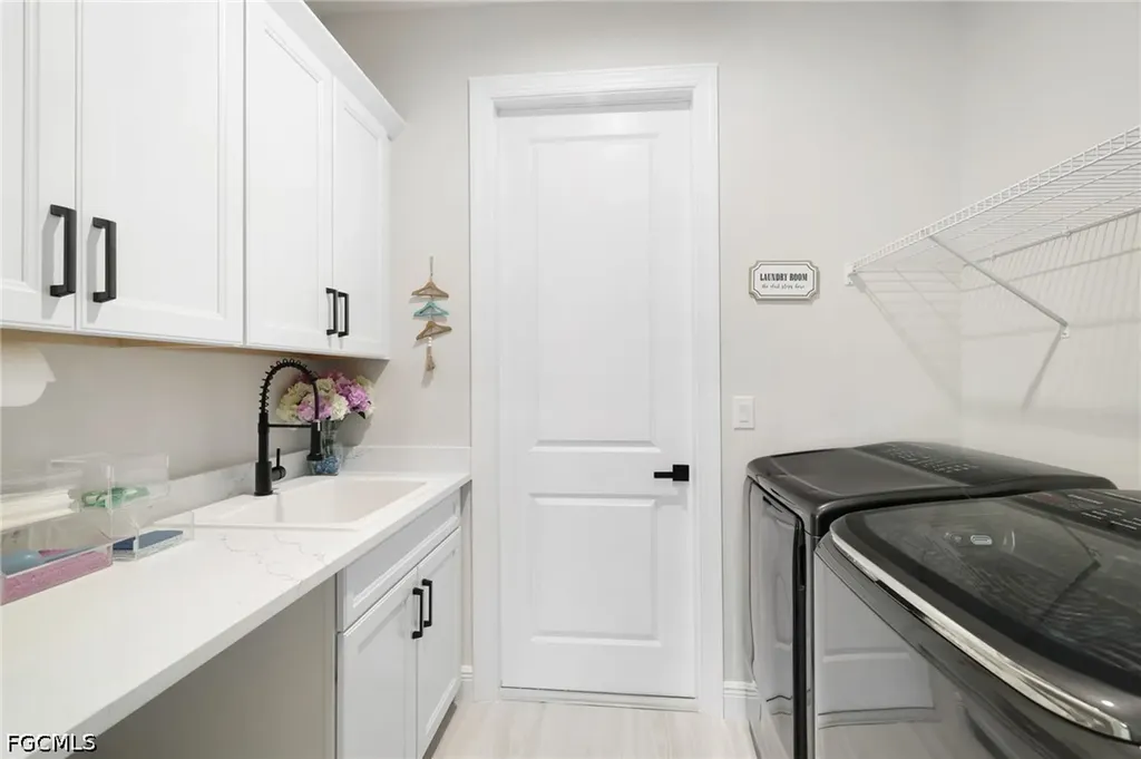 1806 NW 38th Place Cape Coral FL 33993