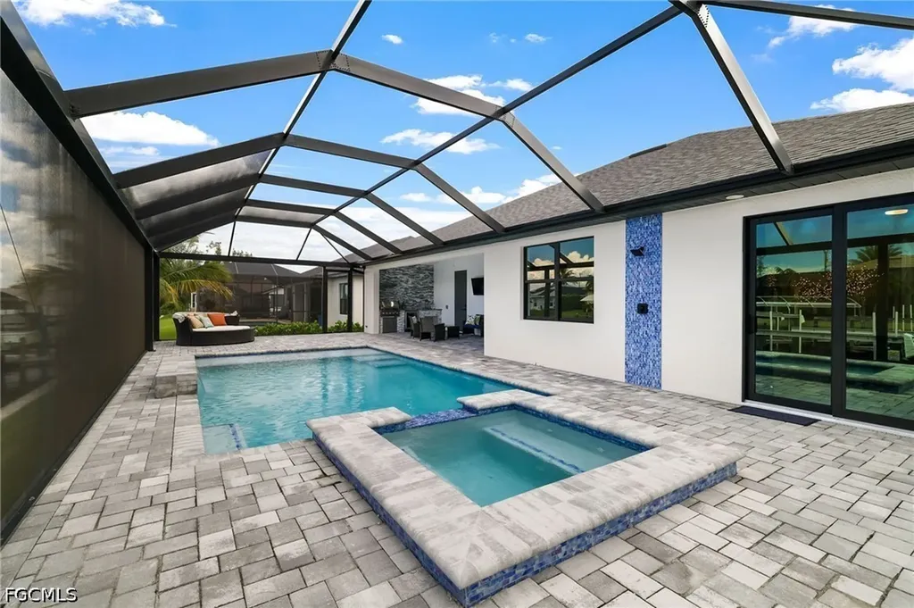 1806 NW 38th Place Cape Coral FL 33993