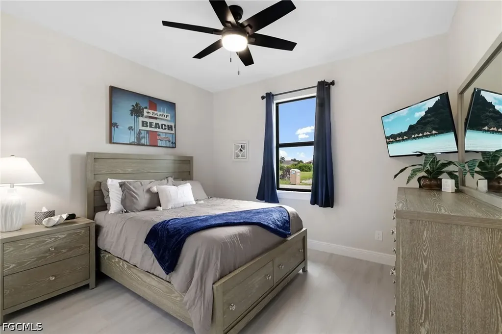 1806 NW 38th Place Cape Coral FL 33993